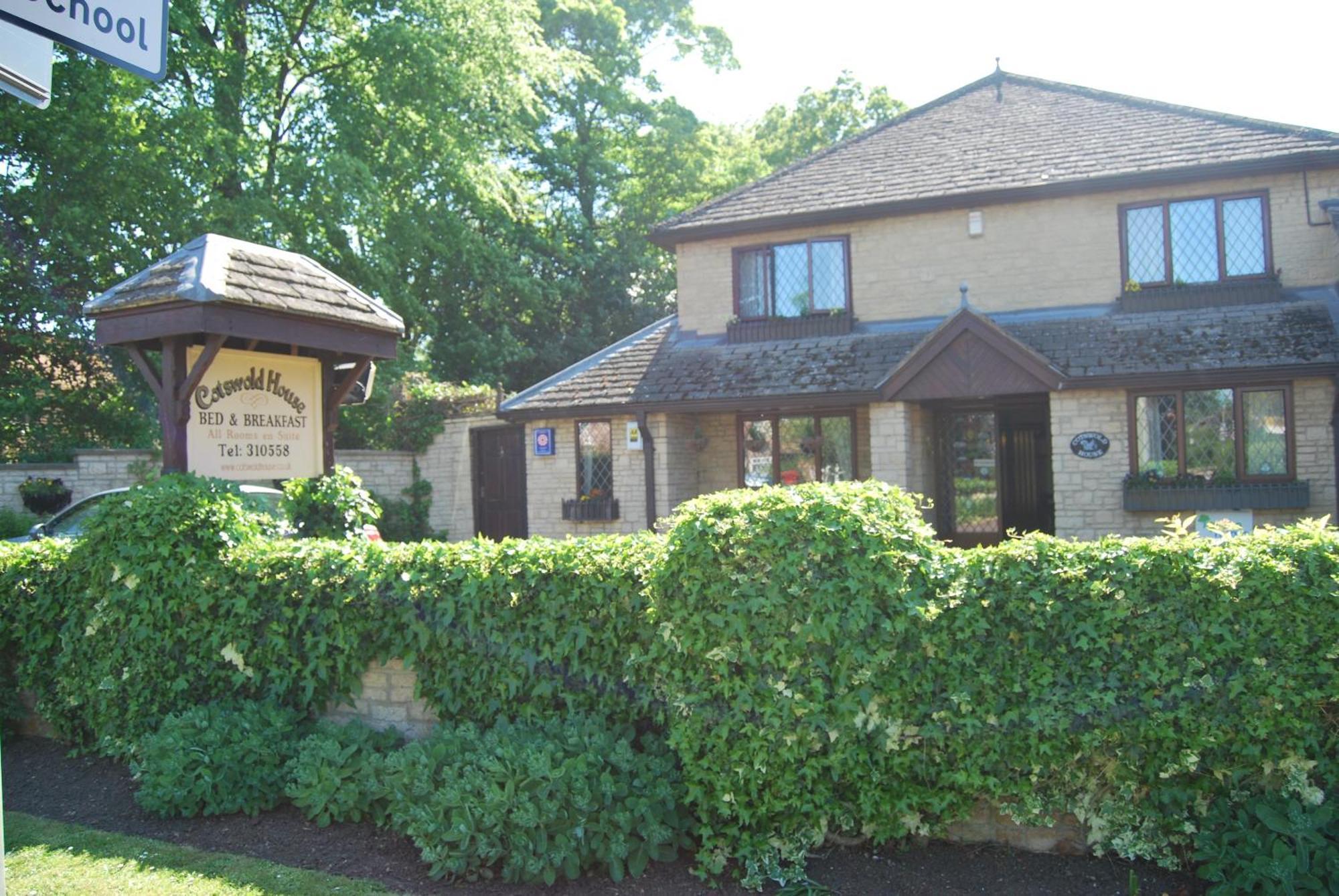 Guest house Cotswold House